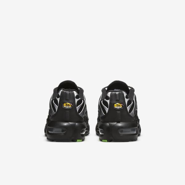 Nike Air Max Plus Older Sneakers Kinder Schwarz Grün Metal Silber Schwarz | NK503OVG