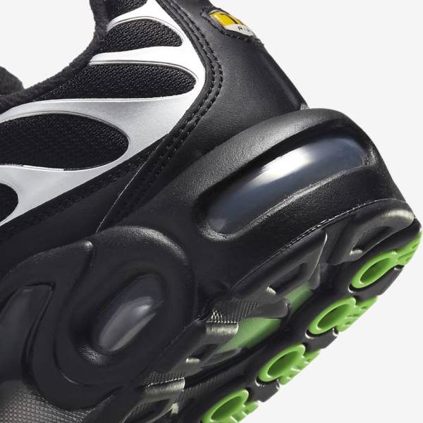 Nike Air Max Plus Sneakers Herren Schwarz Grün Metal Silber Schwarz | NK071JZO