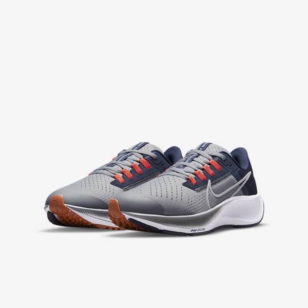 Nike Air Zoom Pegasus 38 Older Straßen Laufschuhe Kinder Grau Navy Orange Weiß | NK792BUD