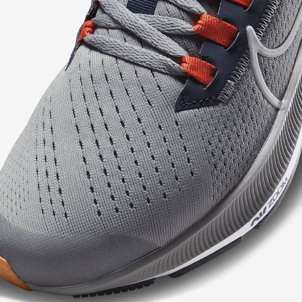 Nike Air Zoom Pegasus 38 Older Straßen Laufschuhe Kinder Grau Navy Orange Weiß | NK792BUD