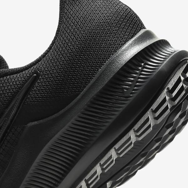 Nike Downshifter 11 Straßen Laufschuhe Herren Schwarz Hellgrau Dunkelgrau | NK530JNQ