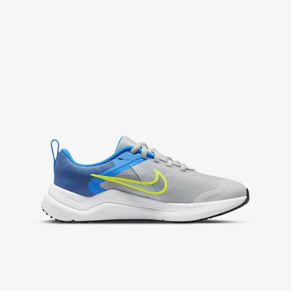 Nike Downshifter 12 Older Straßen Laufschuhe Kinder Grau Blau Grau Navy Grau | NK759GUK