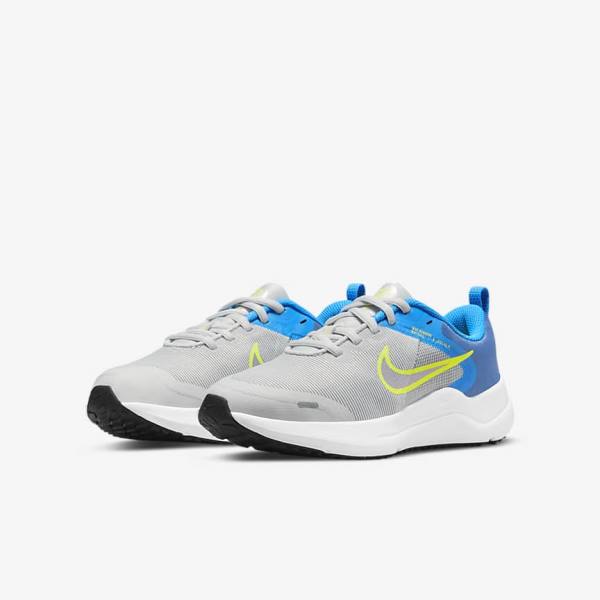 Nike Downshifter 12 Older Straßen Laufschuhe Kinder Grau Blau Grau Navy Grau | NK759GUK