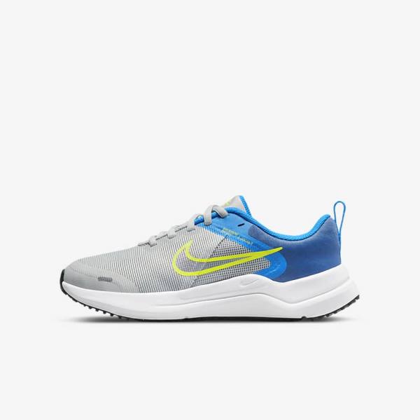 Nike Downshifter 12 Older Straßen Laufschuhe Kinder Grau Blau Grau Navy Grau | NK759GUK