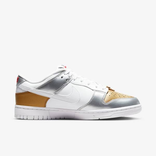 Nike Dunk Low SE Sneakers Damen Gold Silber Rot Weiß | NK685WGO