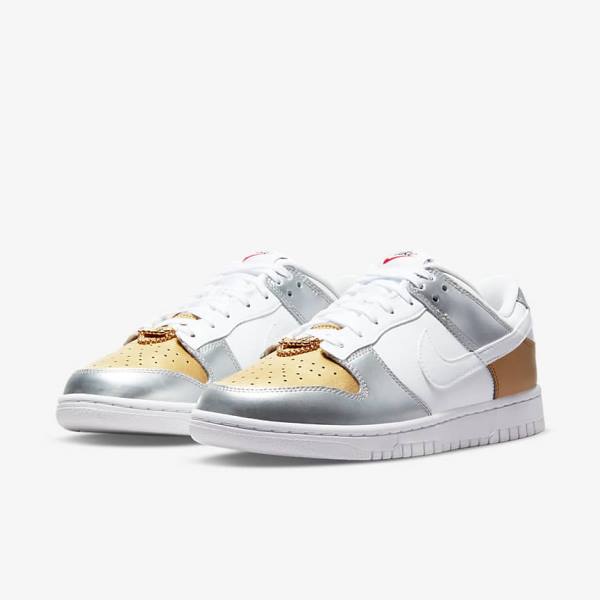 Nike Dunk Low SE Sneakers Damen Gold Silber Rot Weiß | NK685WGO