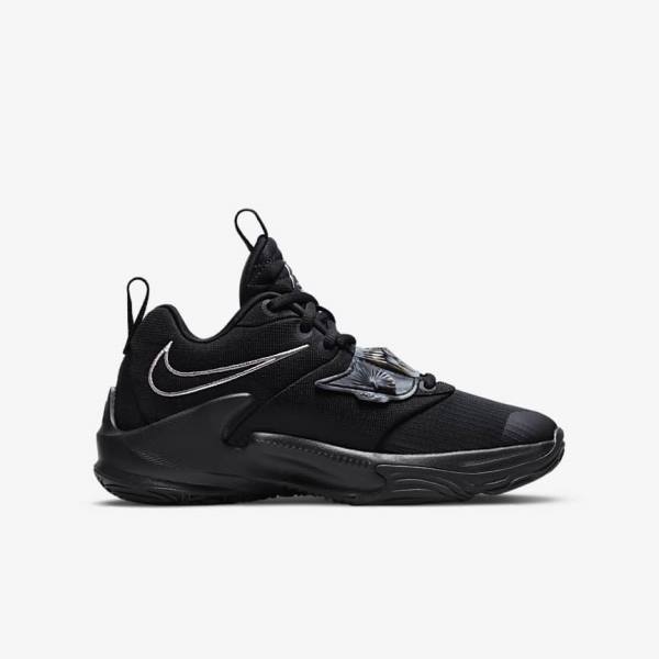 Nike Freak 3 Older Basketballschuhe Kinder Schwarz Grau Rosa Metal Silber | NK349AFS