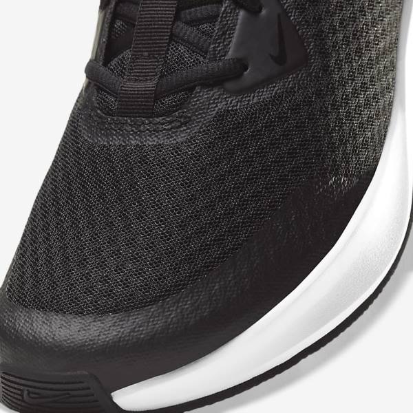 Nike MC Trainer Sportschuhe Herren Schwarz Weiß | NK352FLO