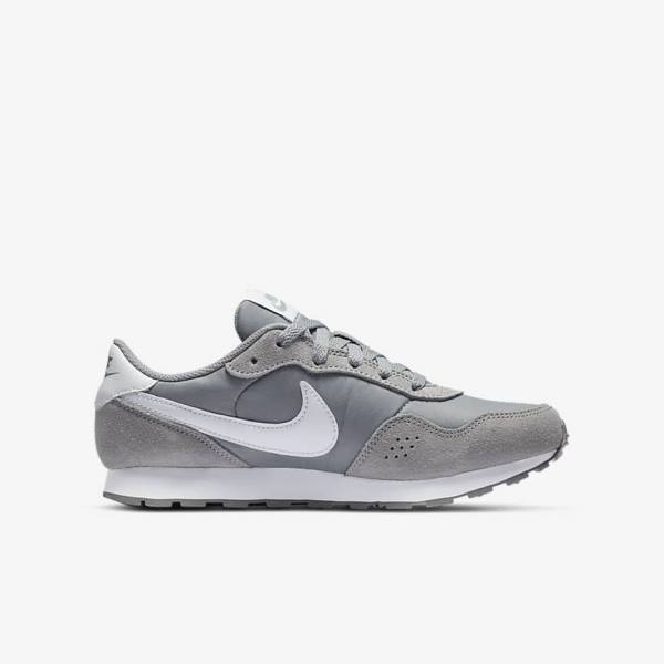 Nike MD Valiant Older Sneakers Kinder Grau Weiß | NK902HBC