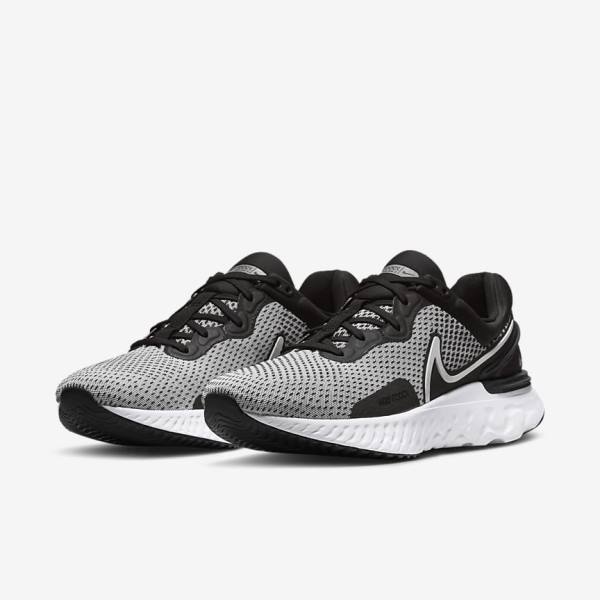 Nike React Miler 3 Straßen Laufschuhe Herren Weiß Schwarz Metal Silber | NK491RES