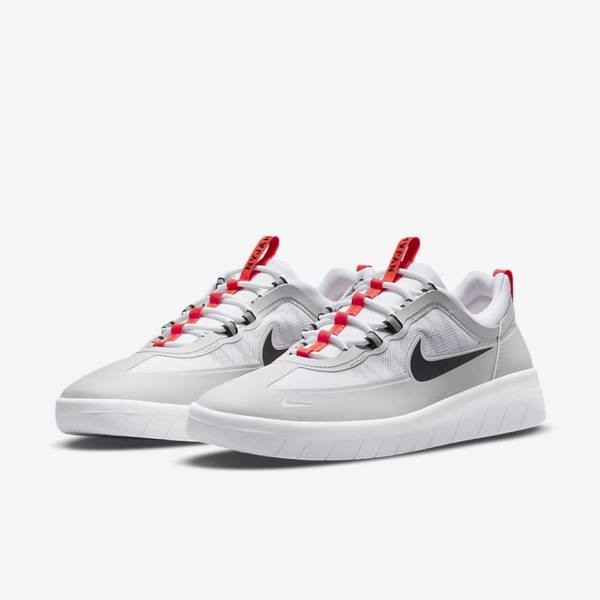 Nike SB Nyjah Free 2 Skate Shoes Damen Grau Weiß Hellrot Schwarz | NK631QLO