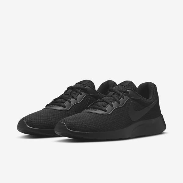 Nike Tanjun Sneakers Herren Schwarz | NK425KJS