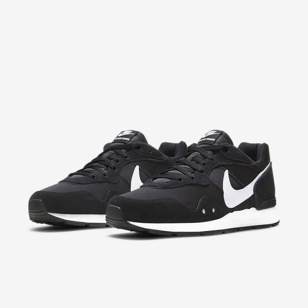 Nike Venture Runner Sneakers Herren Schwarz Weiß | NK624ZMW